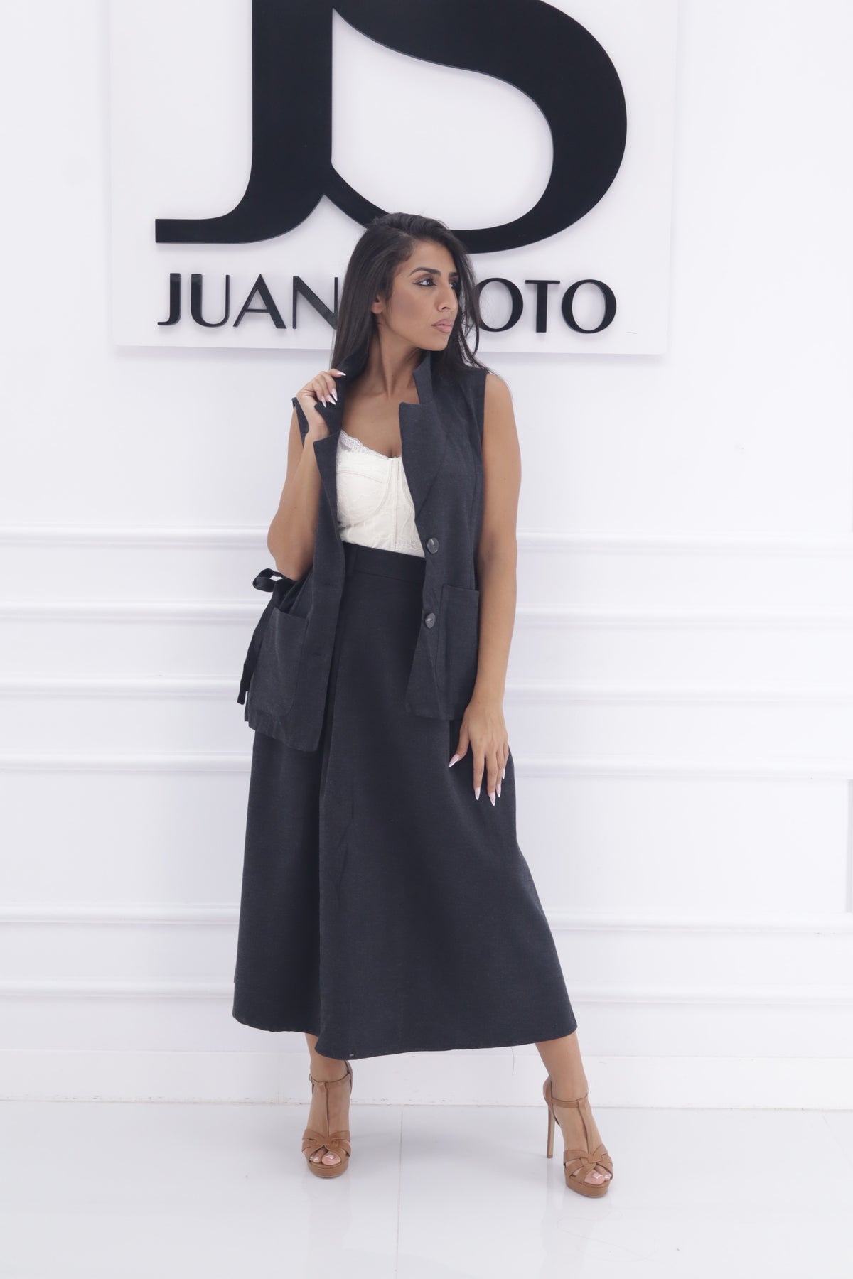 Conjunto chaleco + falda LKT1208