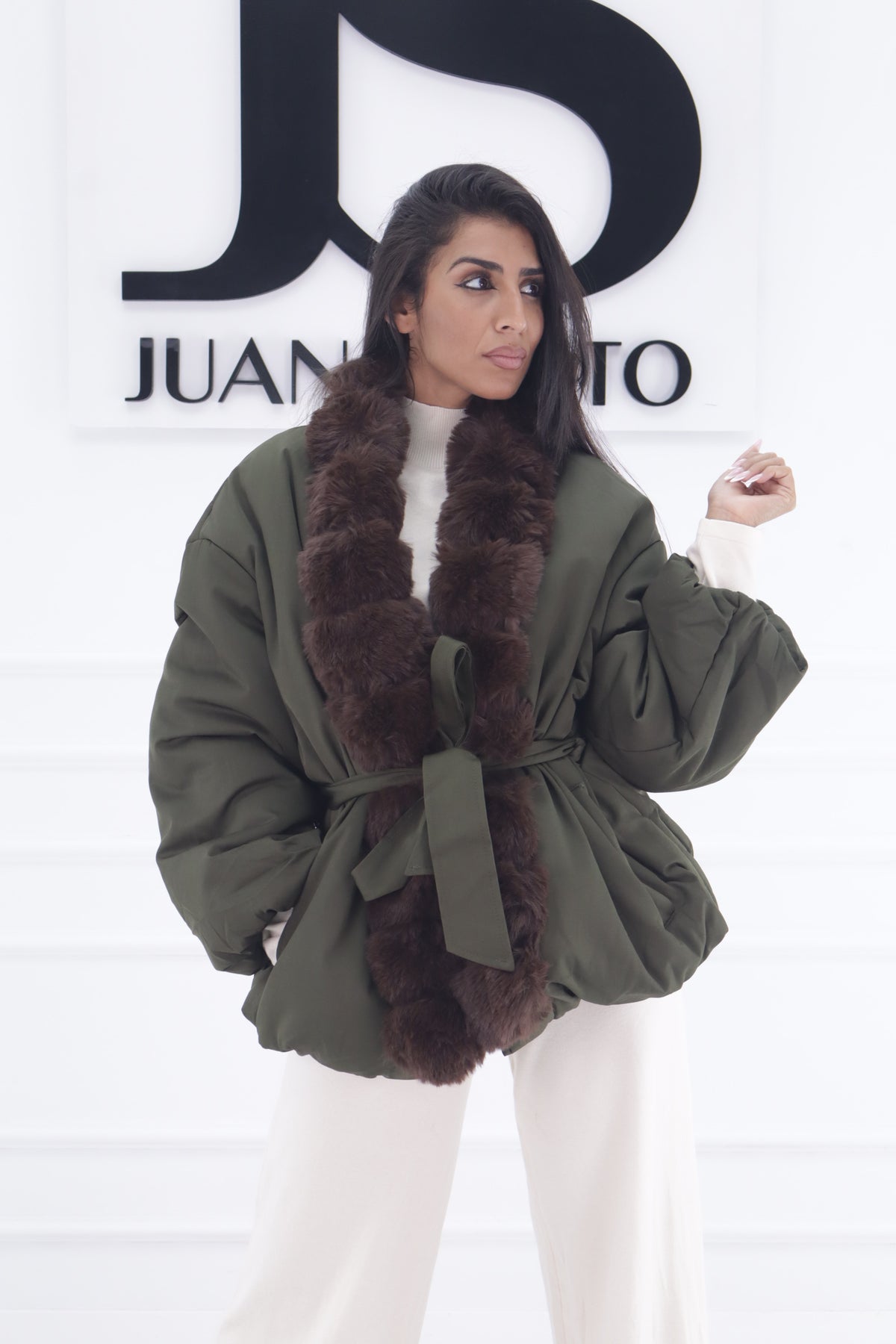 Abrigo verde cacería pelo marrón CA-8924
