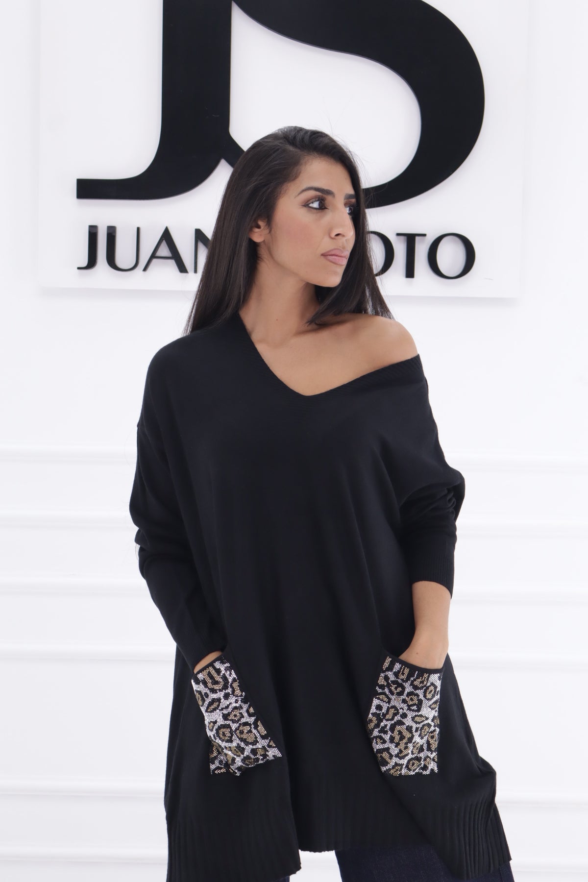 Pullover mit Tasche und Druck G-6805
