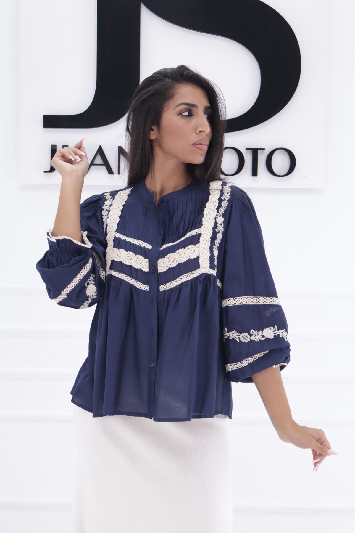 Bluse mit Lochstickerei, beige 6555