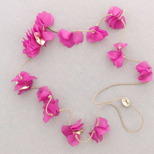 COLLAR LARGO PÉTALOS RESINA 53370